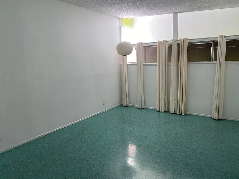 3328 Seneca Dr — Photo 11