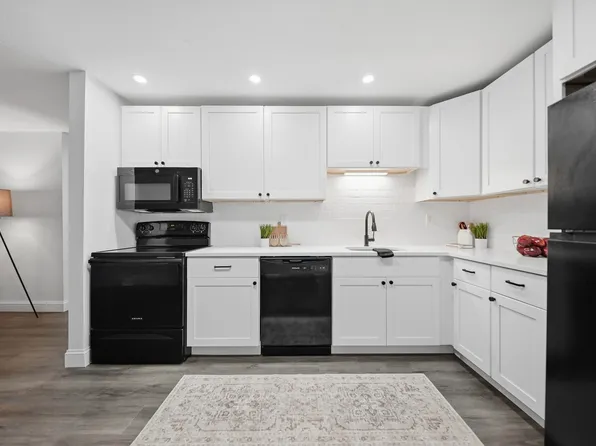 152 Capitol Hill Drive #L, Londonderry, NH 03053