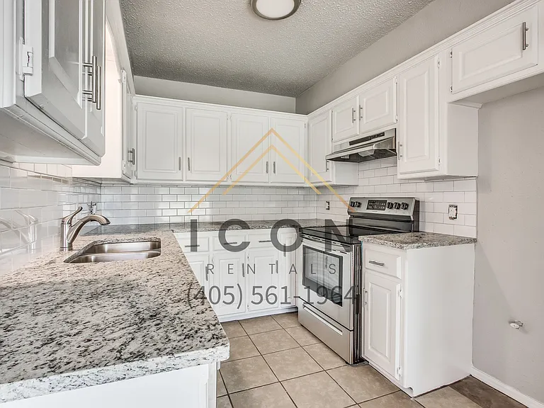 515 N Robin Way — Photo 8