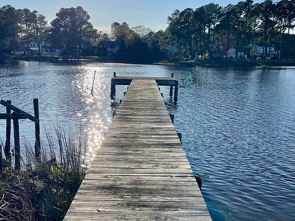 87 Pasture Rd, Poquoson, VA 23662