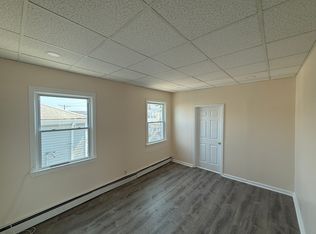 37 W 49th St APT 4, Bayonne, NJ 07002