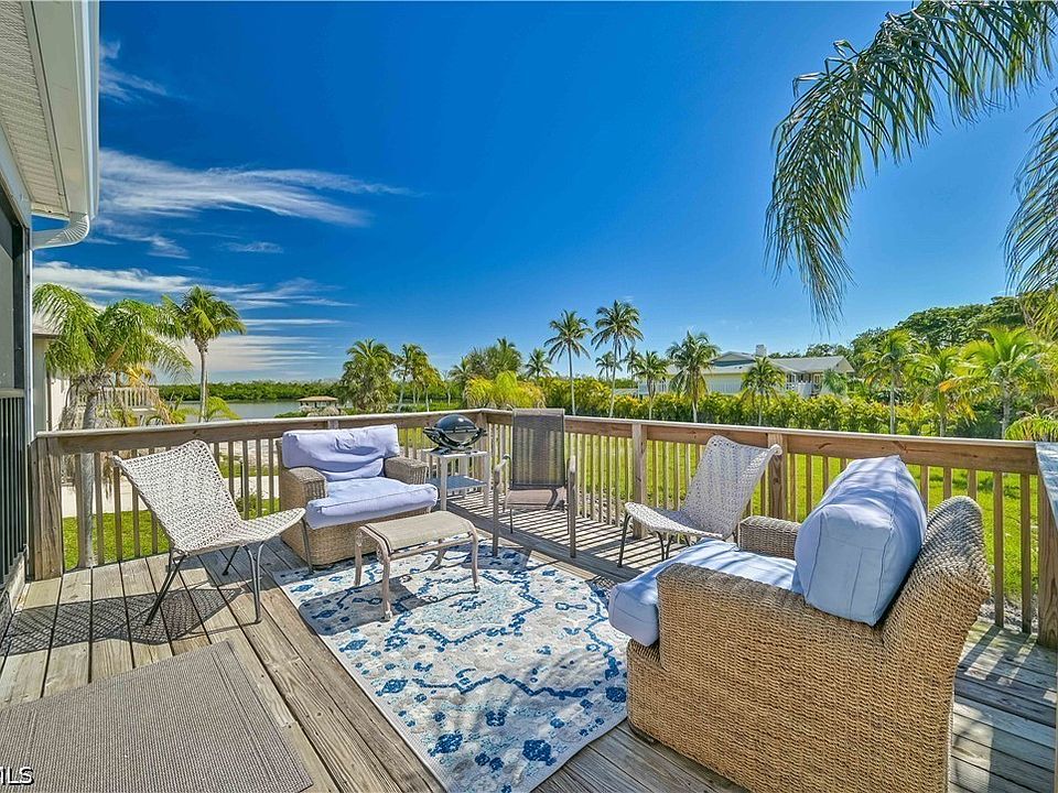 1st image of 27541 Hickory Bay Dr
