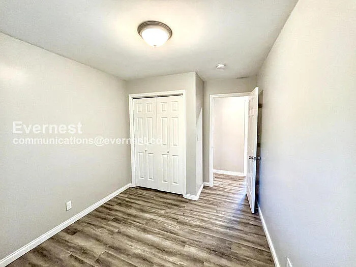 1814 Portland St — Photo 11