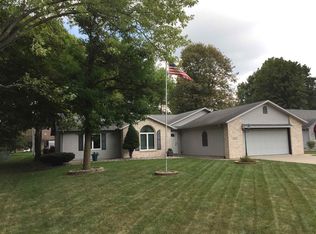 2010 Shady Ln, Garrett, IN 46738