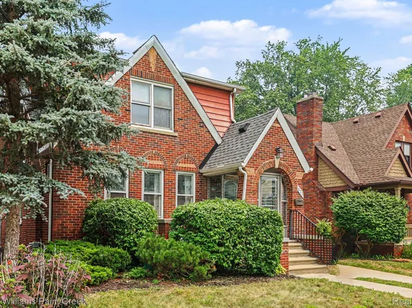 822 W Breckenridge St, Ferndale, MI 48220