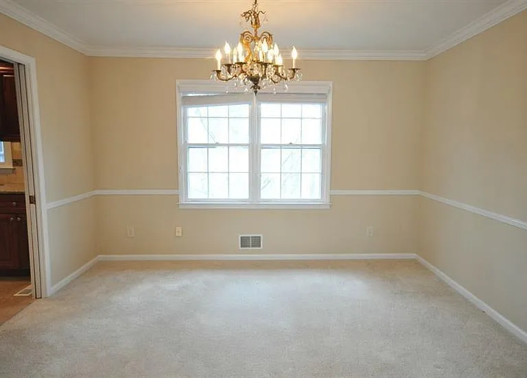 4060 Summit Dr — Photo 12