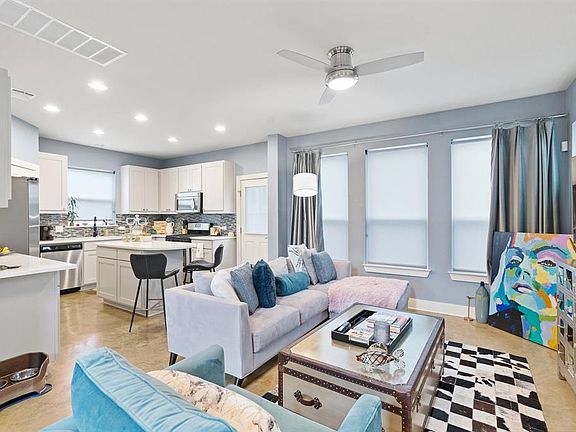 3rd image of 1824 Carlson Dr #44C