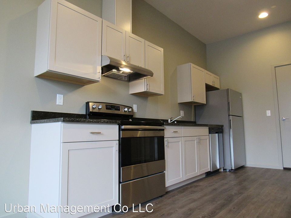 1st image of 321 Legion Way SE #10445930