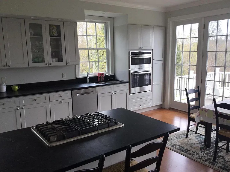 163 Parshall Ln — Photo 11