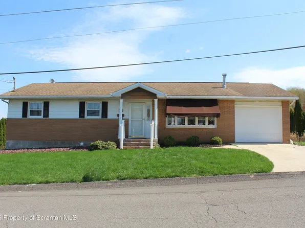 1135 New St, Jessup, PA 18434