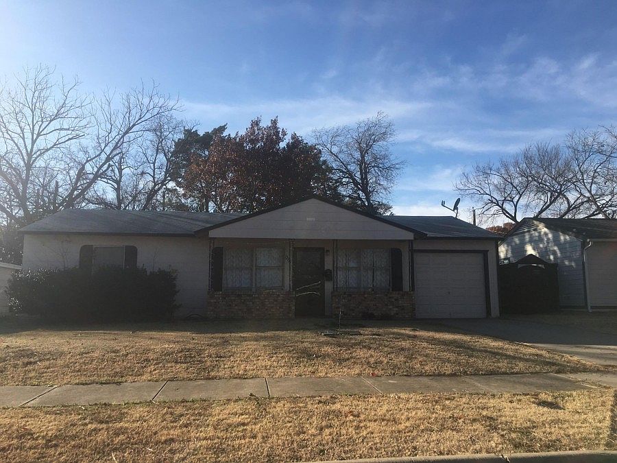 1st image of 12715 Harrisburg Cir