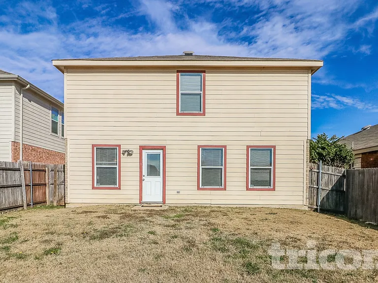 4865 Waterford Dr — Photo 18