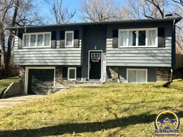 3327 SW Watson Ave, Topeka, KS 66614
