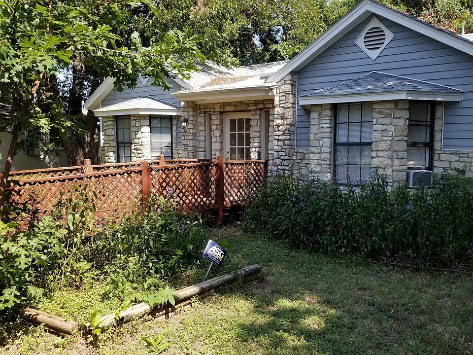 1st image of 4616 E Cesar Chavez St
