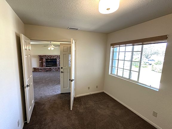 3rd image of 23031 Compass Dr