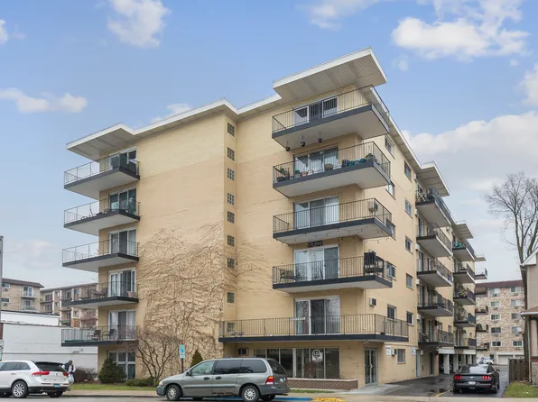 320 Circle Ave APT 512, Forest Park, IL 60130