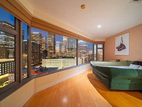4th image of 801 S Grand Ave APT 1305