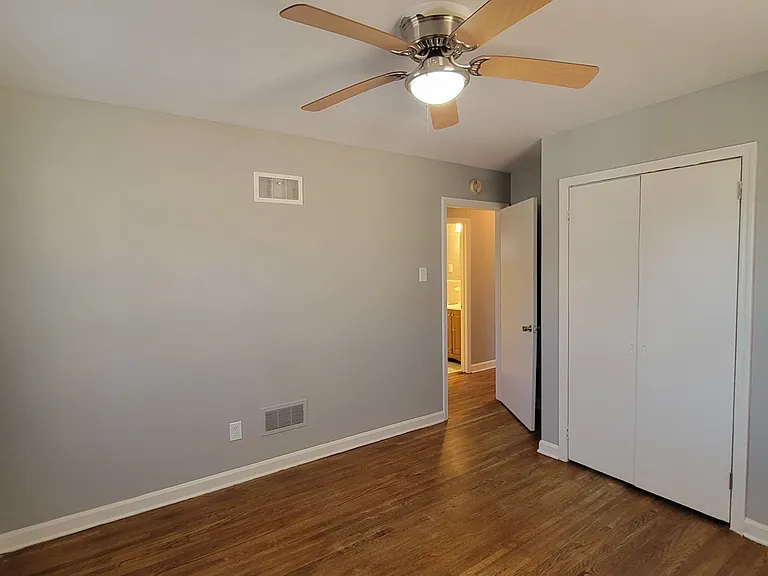 3912 Callahan Dr — Photo 13