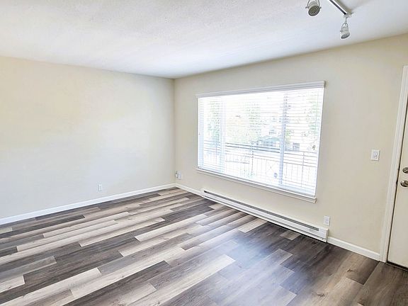 2nd image of 438 N El Camino Real APT 202