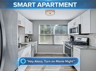 10128 Manchester Rd APT A, Kirkwood, MO 63122