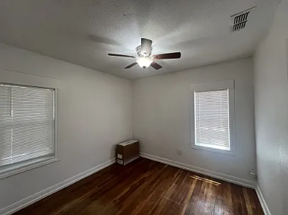 2809 Elgin Ave — Photo 13