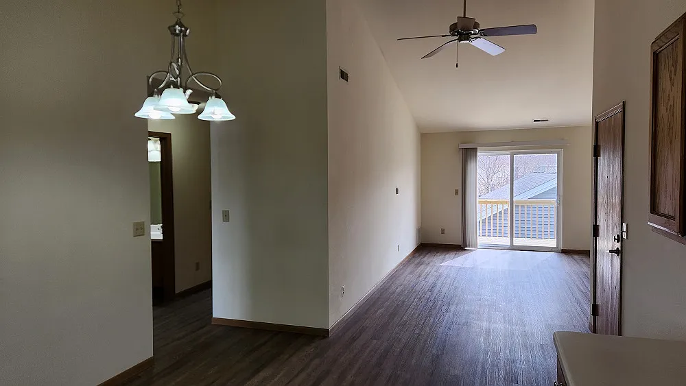 Awesome 2br Available!- Clement St. — Photo 4
