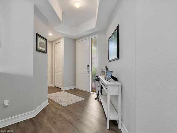 4th image of 4758 Stratford CT #1302