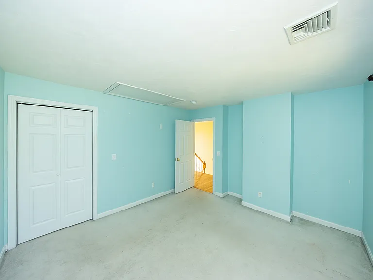 469 Walnut St — Photo 42