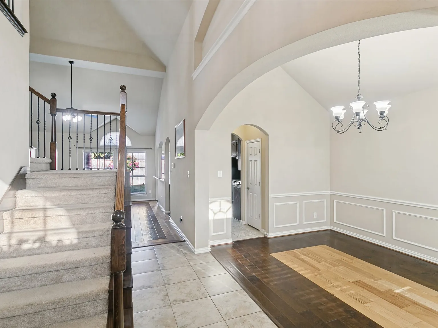 5 bed, 3.0 bath, 2574 sqft, $3,000 — Photo 4