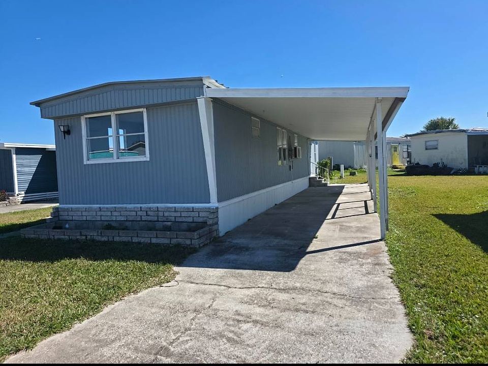 1st image of 2910 Hibiscus Run Ln