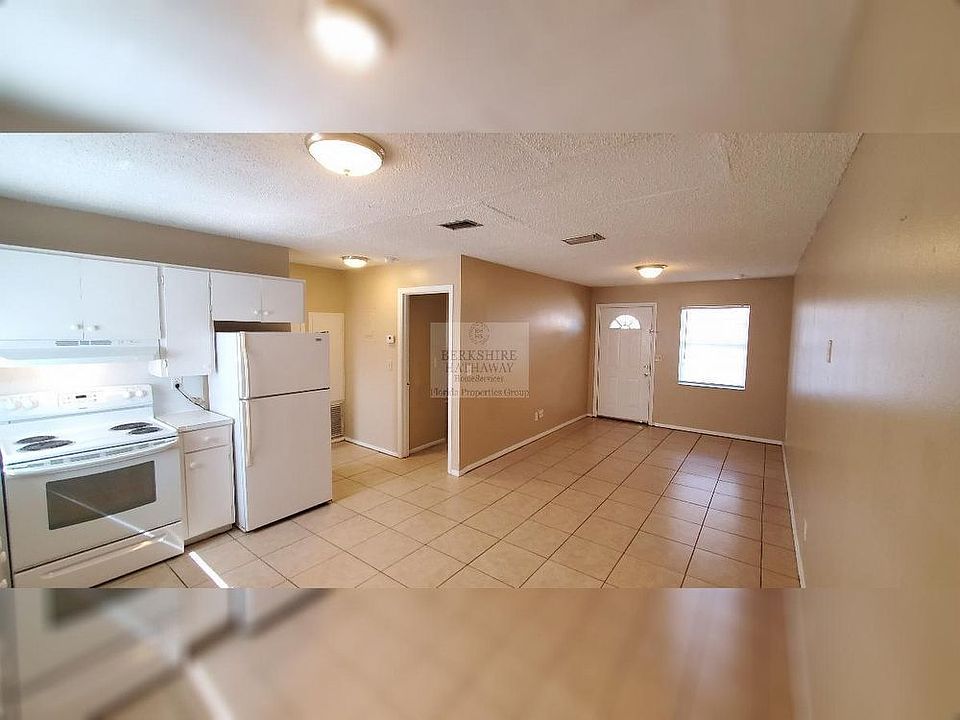 1st image of 199 NW 9th Ave APT 9