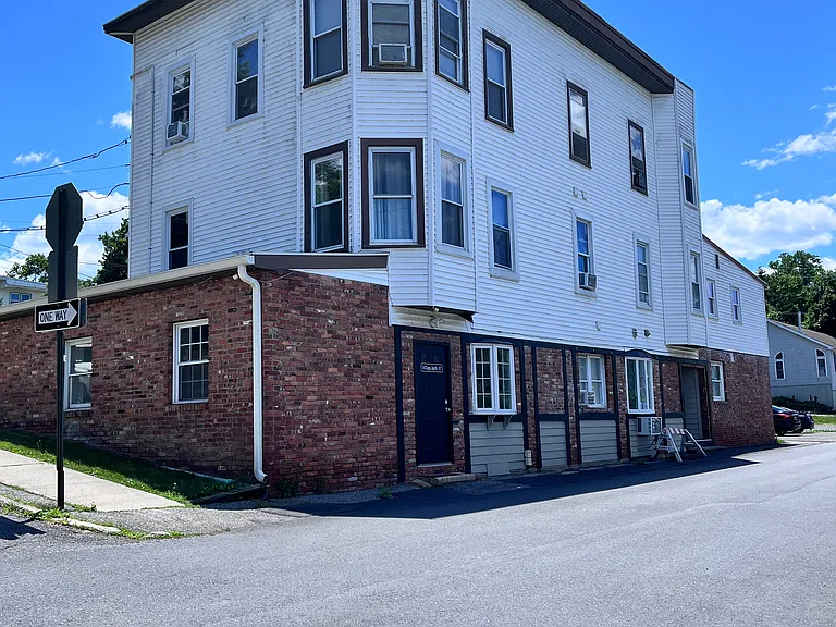 8 Clapp Ave #8 — Photo 8