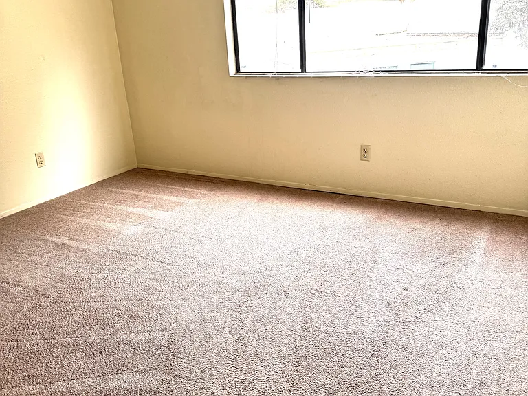 351 N Melrose Dr #D — Photo 10