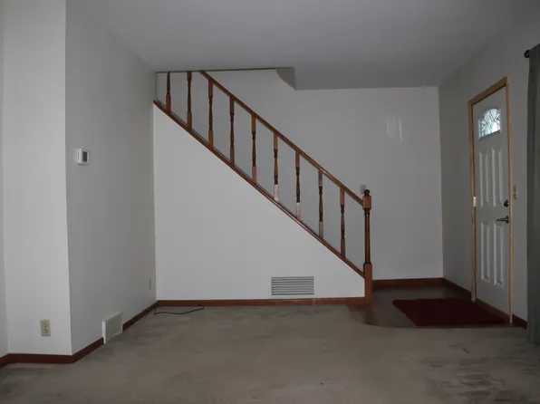 406 Tobin St, Crystal Falls, MI 49920