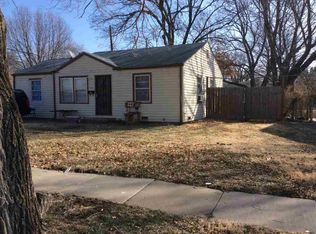 944 S Christine Rd, Wichita, KS 67218