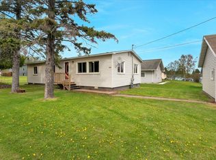 1632 9th Ave, Two Harbors, MN 55616