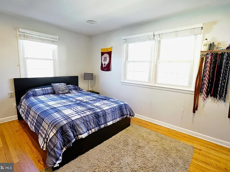 4218 University Dr — Photo 12