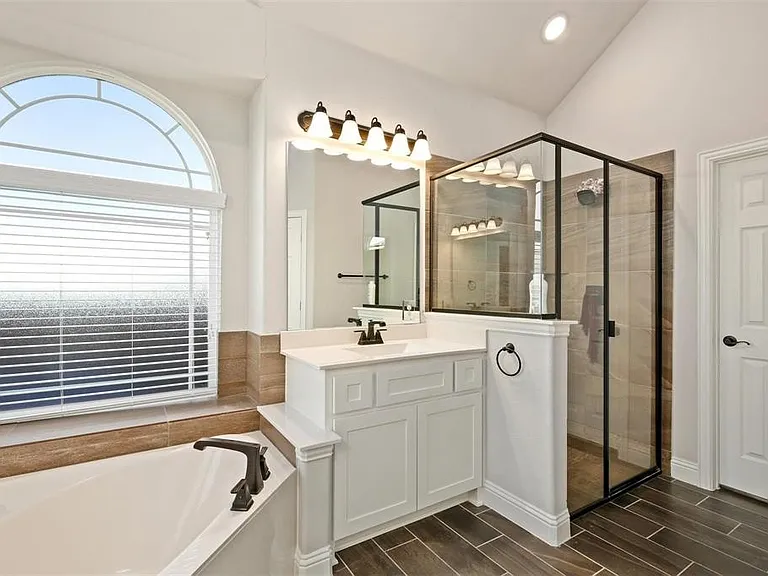 1313 Baynes Dr — Photo 22