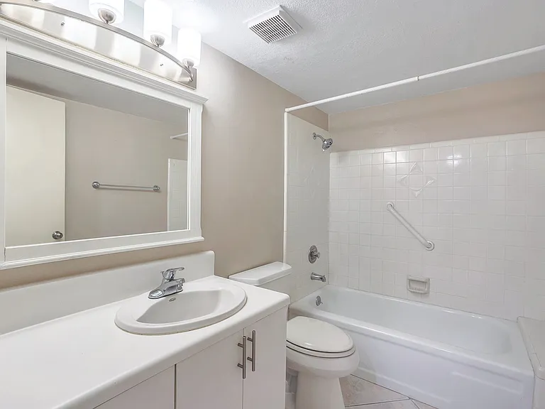 7402 E Carefree Dr #210 — Photo 16