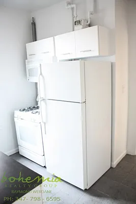 Rented by Bohemia Realty Group | media 17