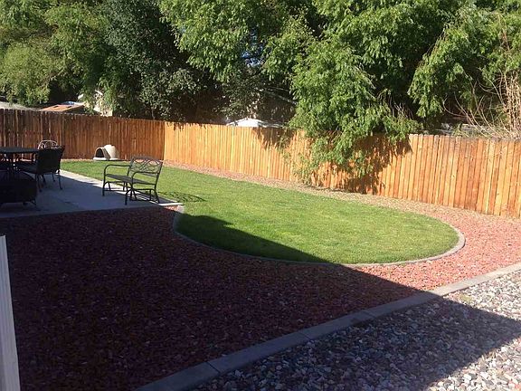 4th image of 519 S Mountain Oak Dr
