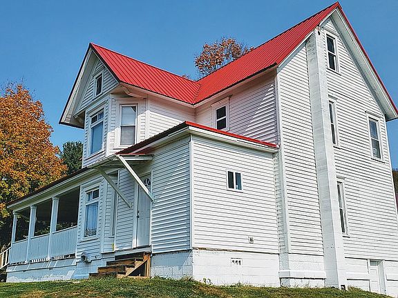 4th image of 70 Belmont St