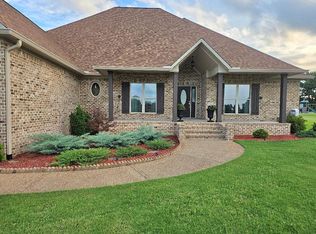 22 Hale Farm Rd, Humboldt, TN 38343
