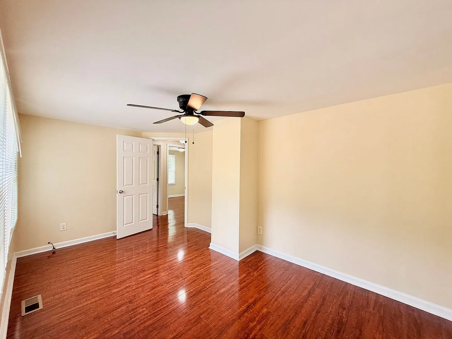Quiet & Peaceful Rancher For Rent! — Photo 3