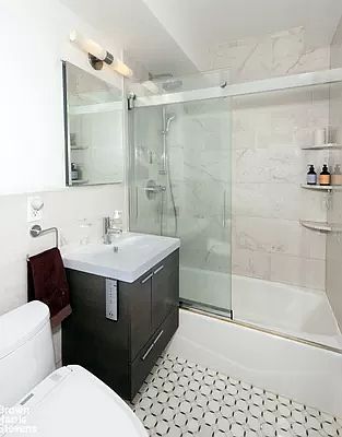 4th image of 310 Lexington Ave APT 2B