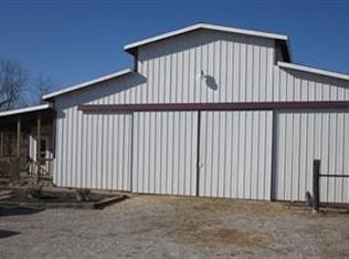 1945 Mundys Lndg, Versailles, KY 40383