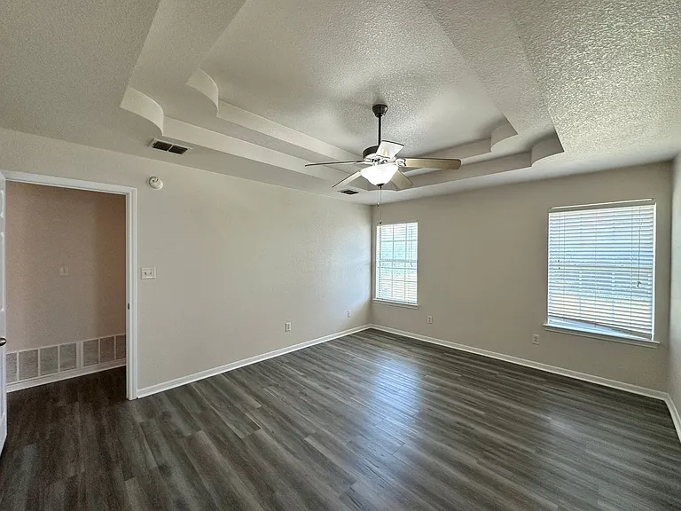 2709 Hydrangea Ave — Photo 19