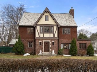 147 Mount Vernon St, Dedham, MA 02026