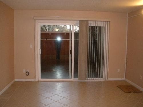 4th image of 608 Arcadia Dr