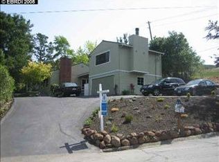 19 Edgewood Ct, Orinda, CA 94563